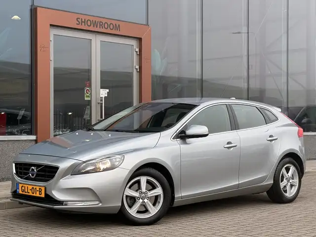 Volvo V40 1.6 T2 | Cruise | Navi | Achteruitrijcamera
