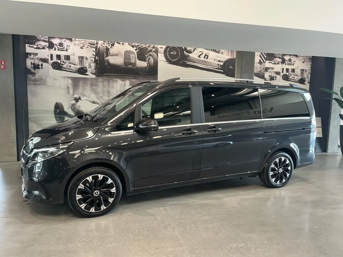 Mercedes-Benz V V220D L2 AVANTGARDE NEW MODEL TREKHAAK+DISTRONIC+E Grey - 2