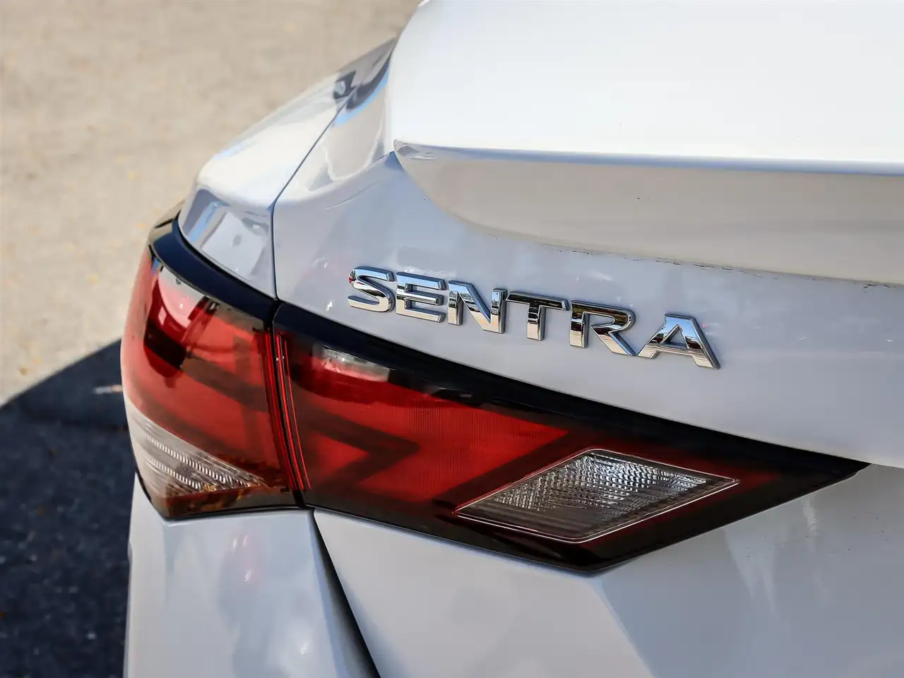 Nissan Sentra снимка Nissan Sentra