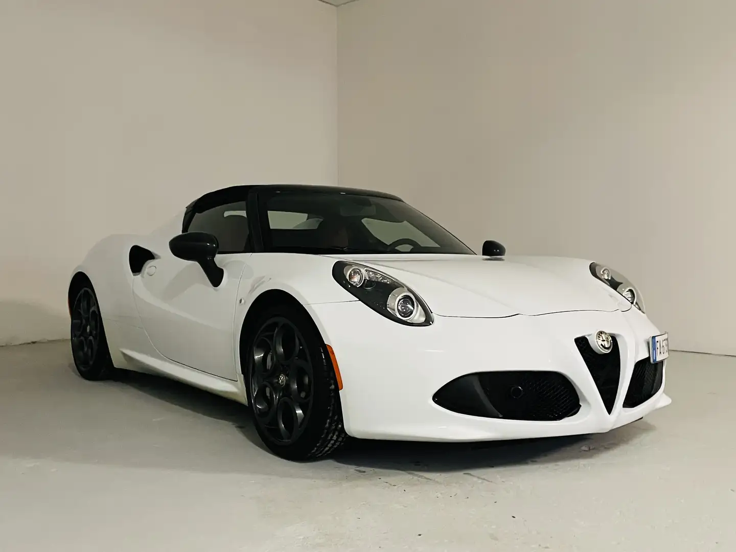 Alfa Romeo 4C 4C Spider Spider 1750 tbi 240cv UFFICIALE ITALIANA Bianco - 2