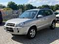 Hyundai TUCSON 2.0 CRDi VGT GLS*4x4*Klima*AHK*Euro4 Zilver - thumbnail 2