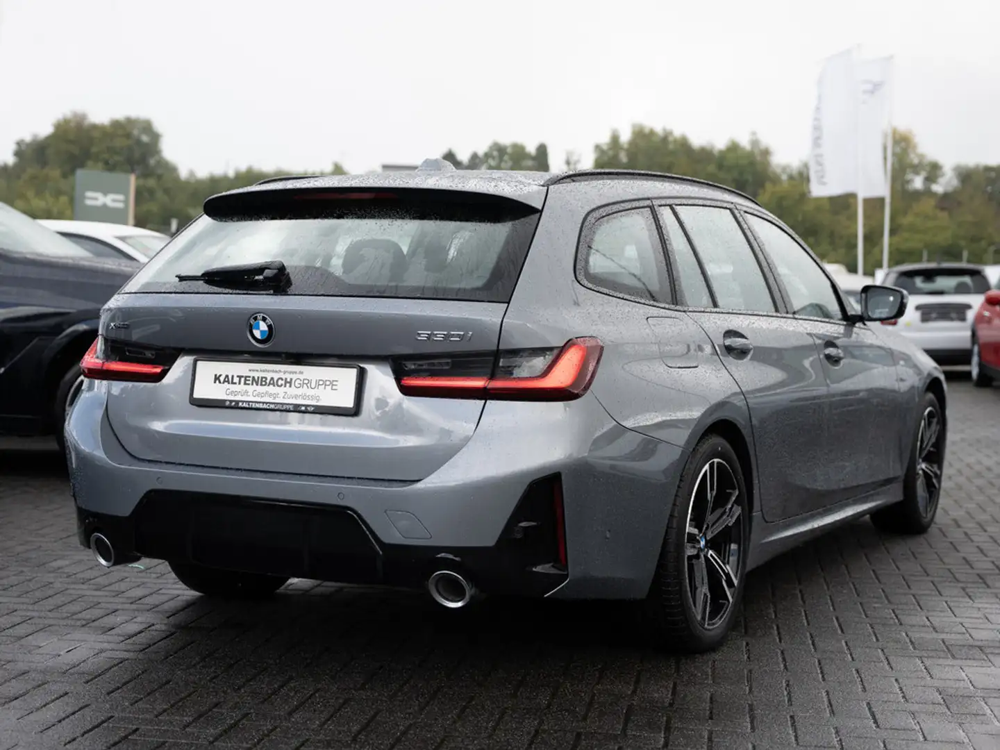 BMW 330 i Touring xDrive M-Sport FACEL. LED ACC Gris - 2
