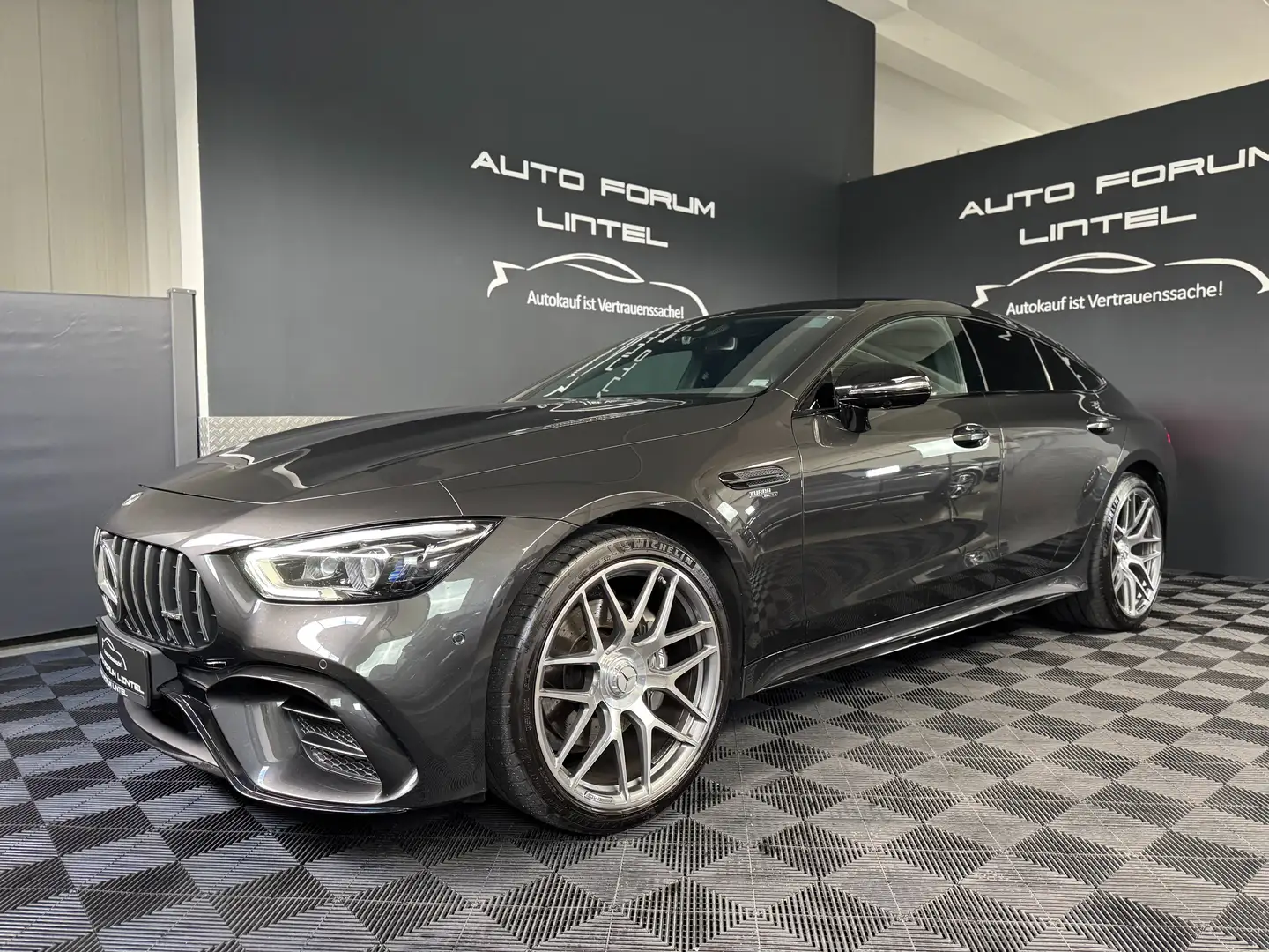 Mercedes-Benz AMG GT 53 4Matic+ 1.HAND-LED-SCHECKH.-21"AMG-360°-SZH Grau - 2