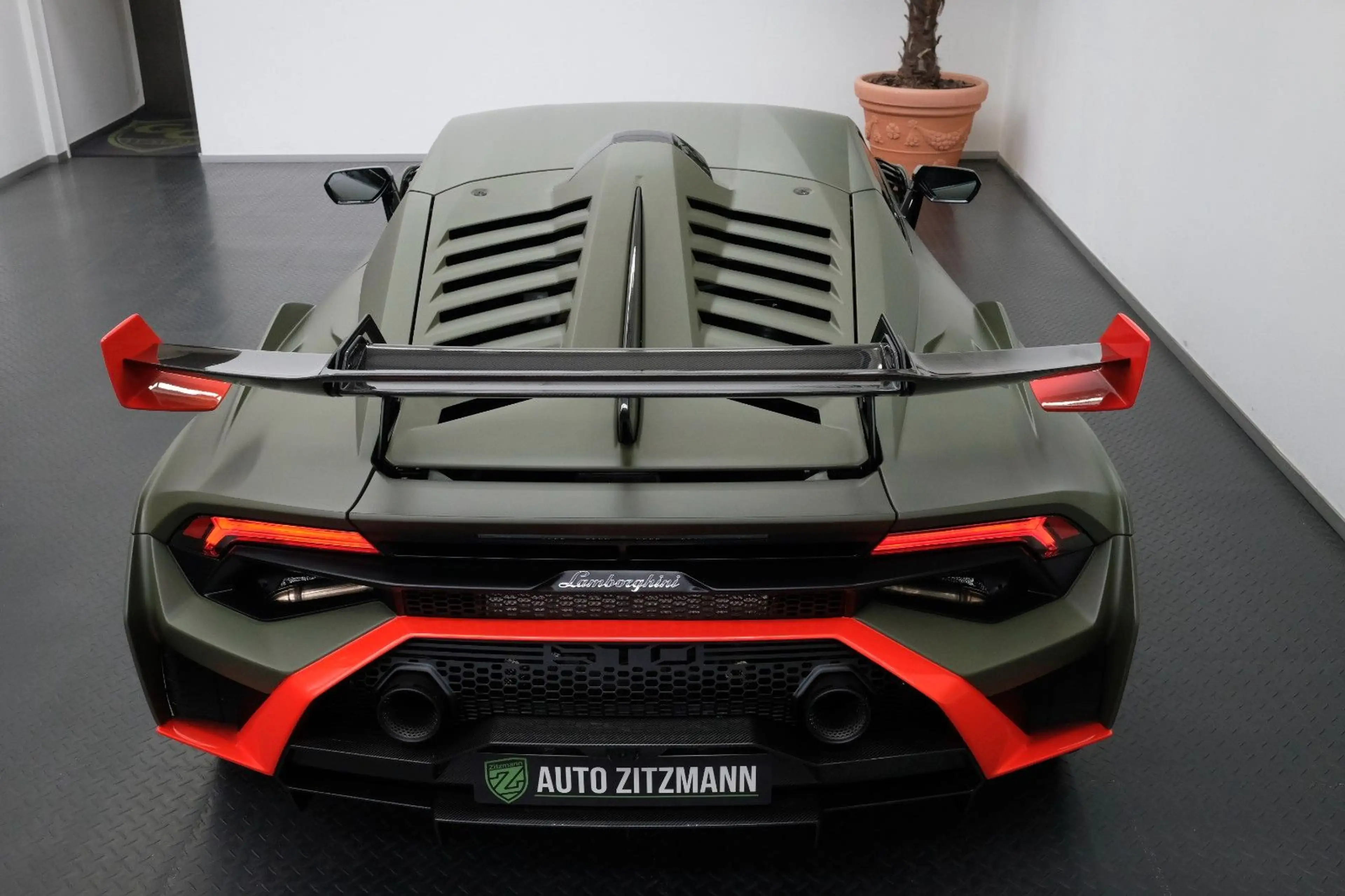 Lamborghini Huracán STO/VERDETURBINE/CARBON/LIFT/RACING SEAT — photo 9