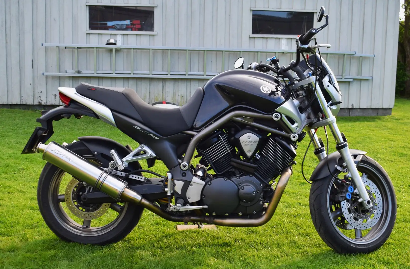 Yamaha BT 1100 Bulldog Azul - 2