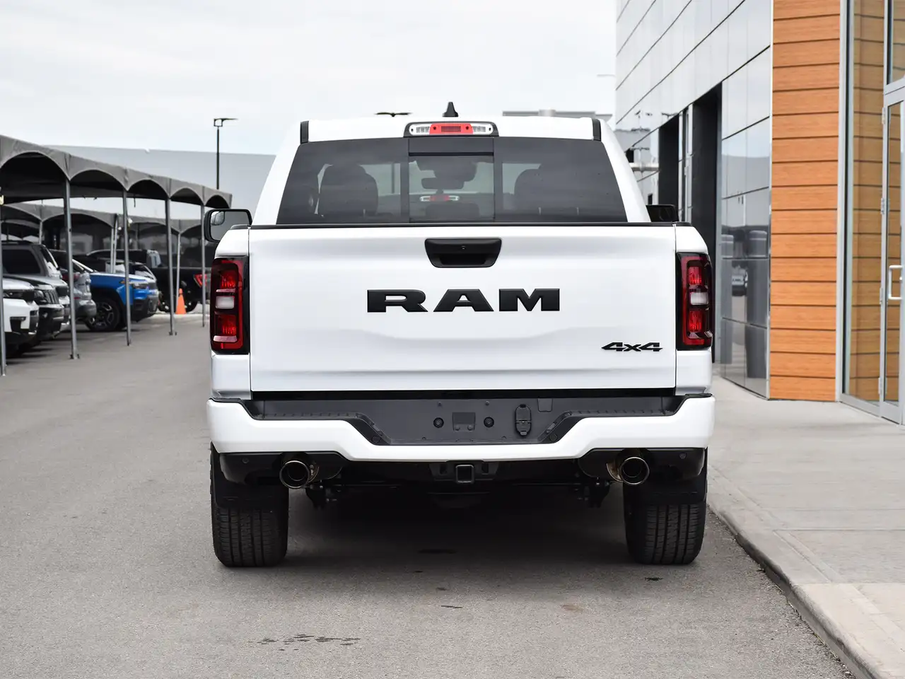 RAM 1500 снимка RAM 1500