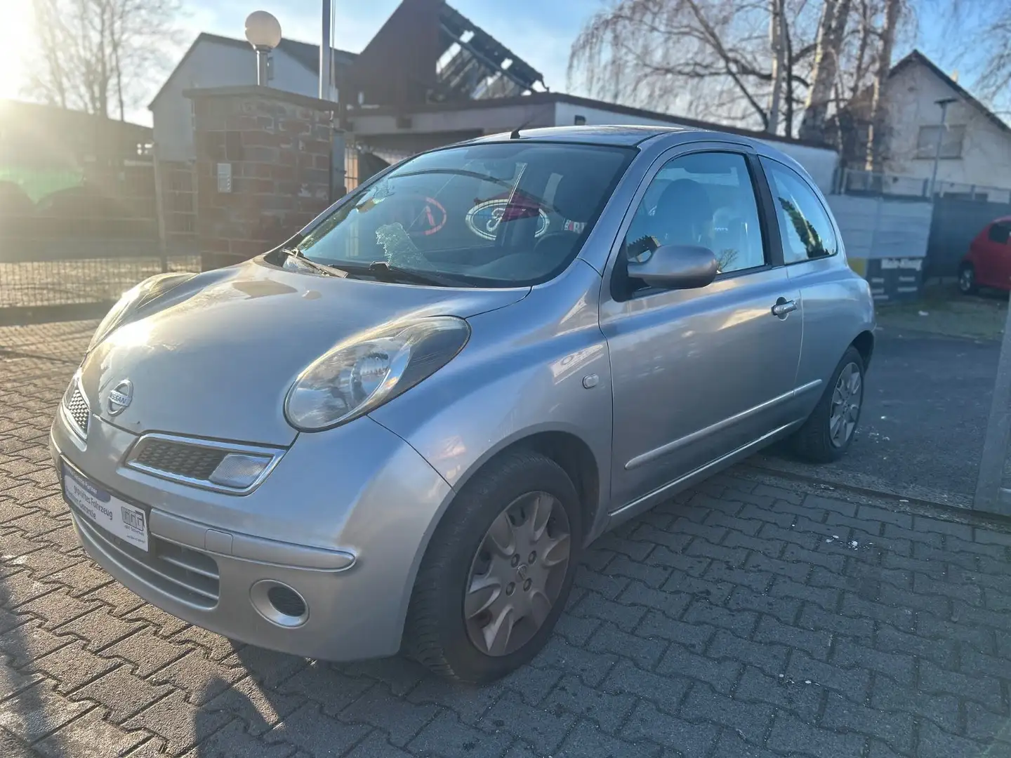 Nissan Micra Edition 25 Jahre*Klima*1. Hand Silber - 1