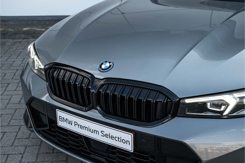 BMW 320 3 Serie Touring 320e M Sport Automaat / Trekhaak / — photo 9