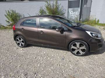 Rio Fließheck 5-Türer 1.4 Platinum Edition