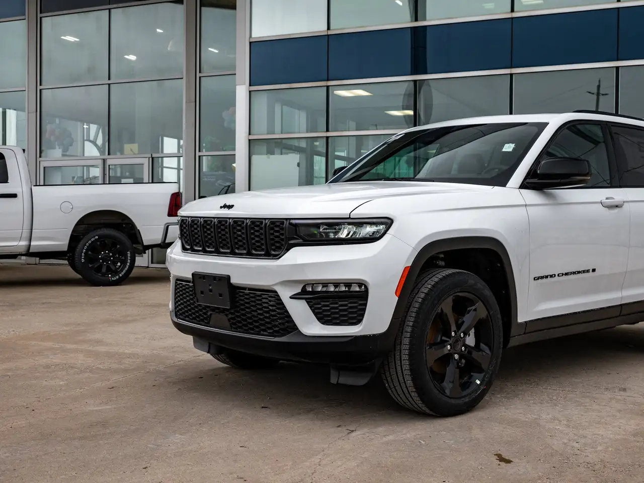 Jeep Grand Cherokee снимка Jeep Grand Cherokee