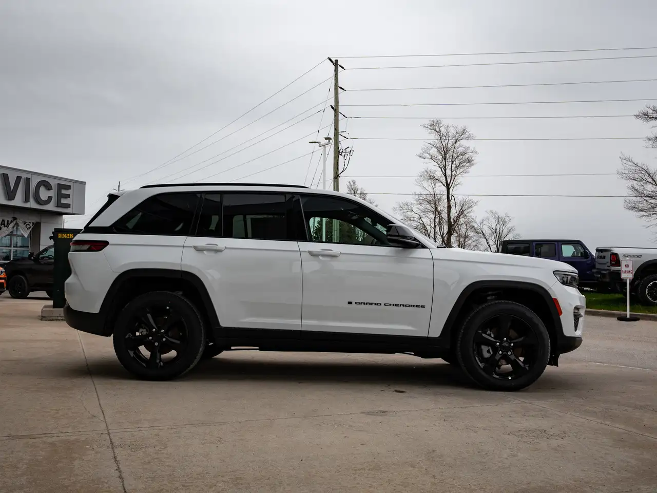 Jeep Grand Cherokee снимка Jeep Grand Cherokee