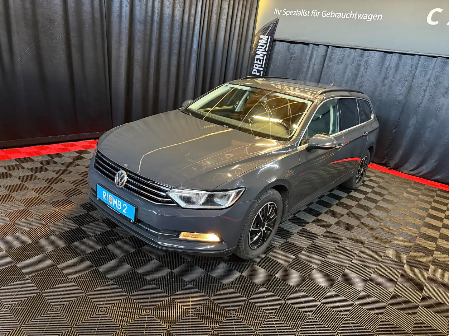 Volkswagen Passat Variant Comfortline BMT *MASSAGE*NAVI*ACC* Grau - 2