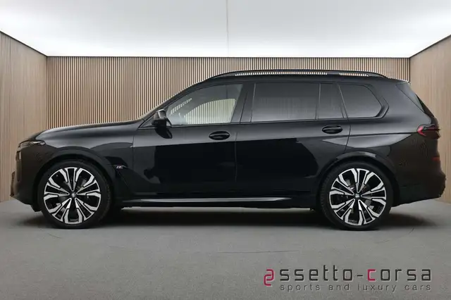 BMW X7 M60*Carbon*B\u0026W*AHK*Standheizung*Pano*S-C