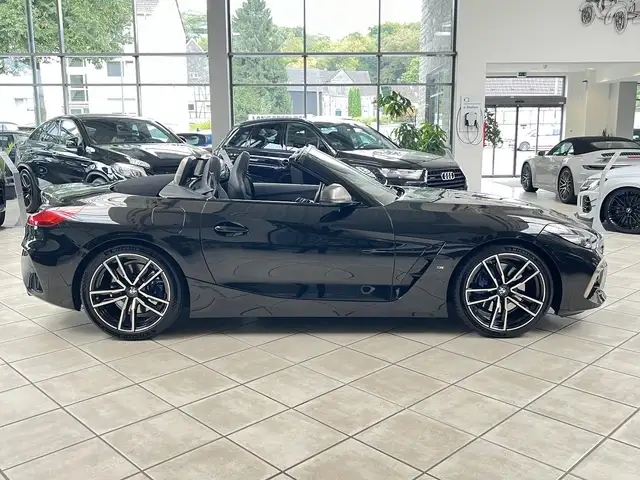 BMW Z4 view 3