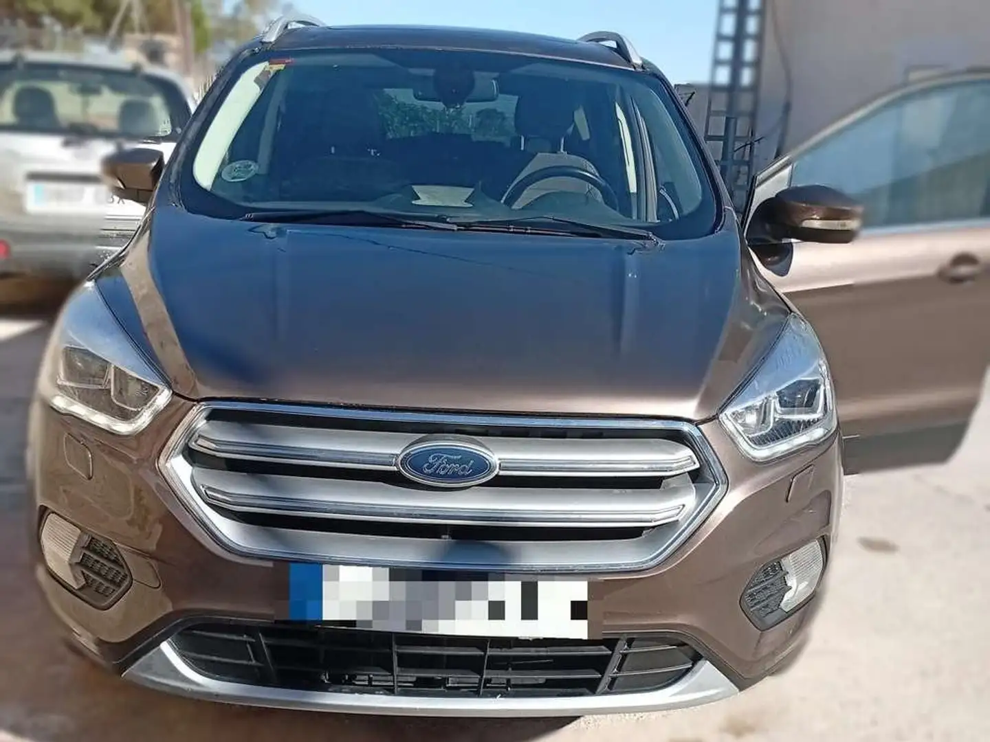Ford Kuga Vignale 1.5TDCi Auto S&S 4x2 120 Marrón - 1