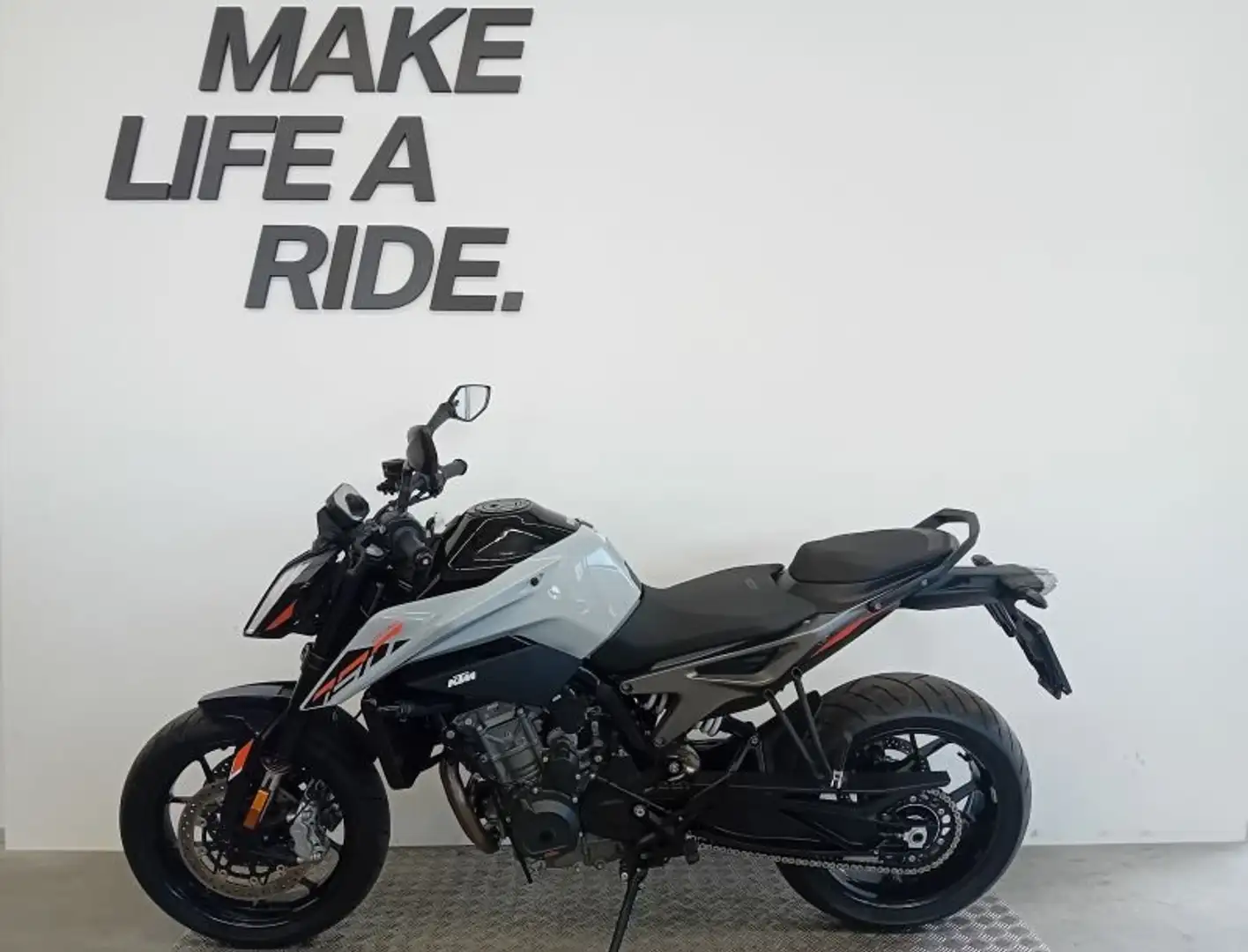 KTM 790 Duke Grigio - 2