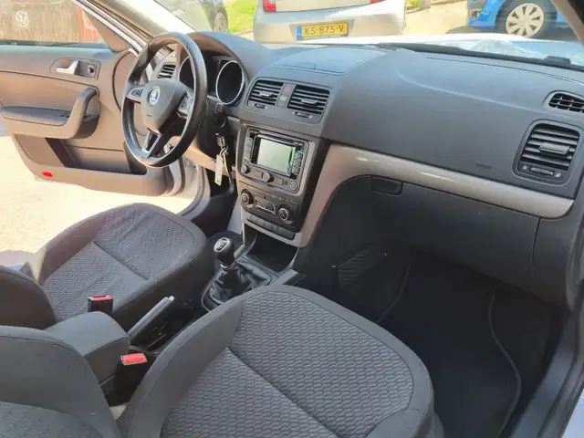 Skoda Yeti view 23