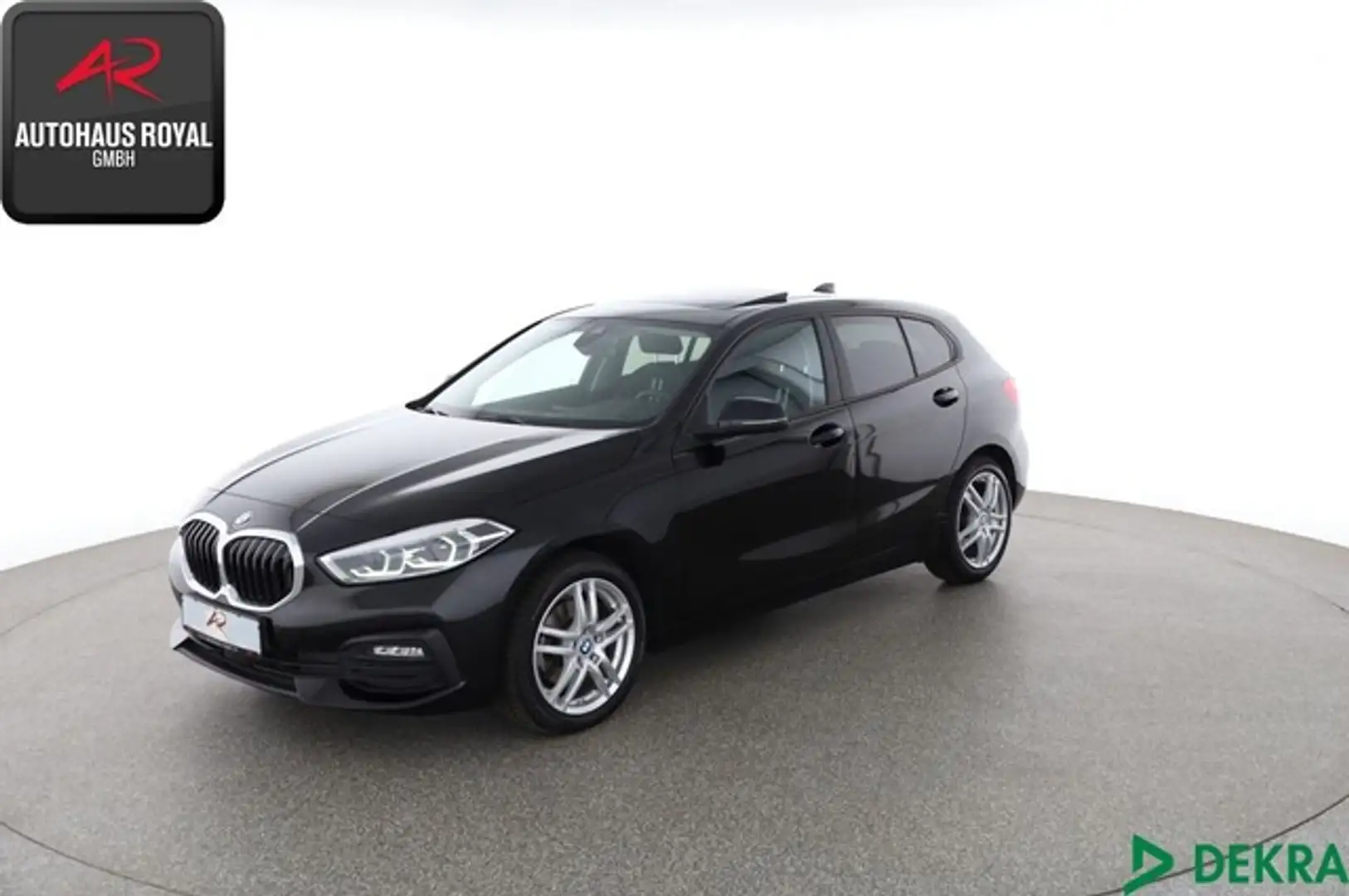 BMW 118 i PANORAMA,CARPLAY,SPURHALTE,TOTWINKELASSIST Czarny - 1