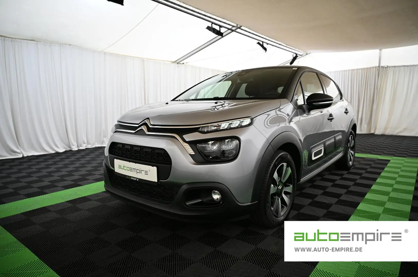 Citroen C3 1.2 PT 110 MAX LED/NAVI/KAMERA/KLIMA/16 Grau - 1
