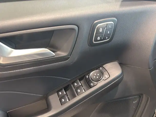Ford Kuga view 8