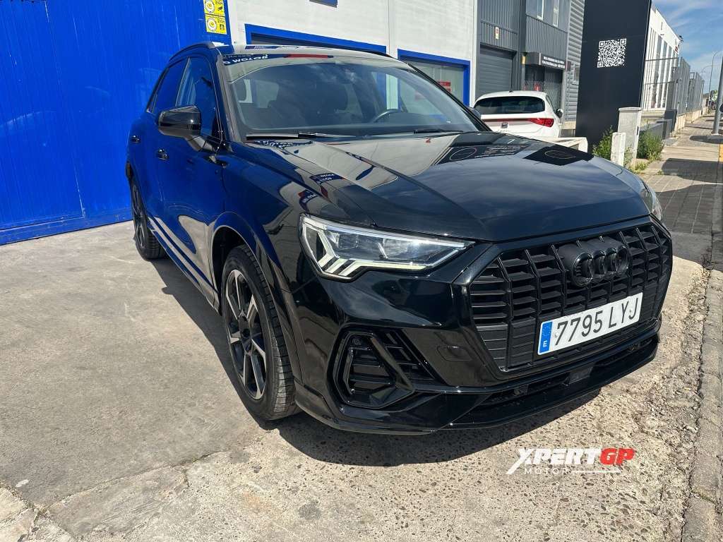 Audi Q3 35 TDI Black line S tronic 110kW - foto 1