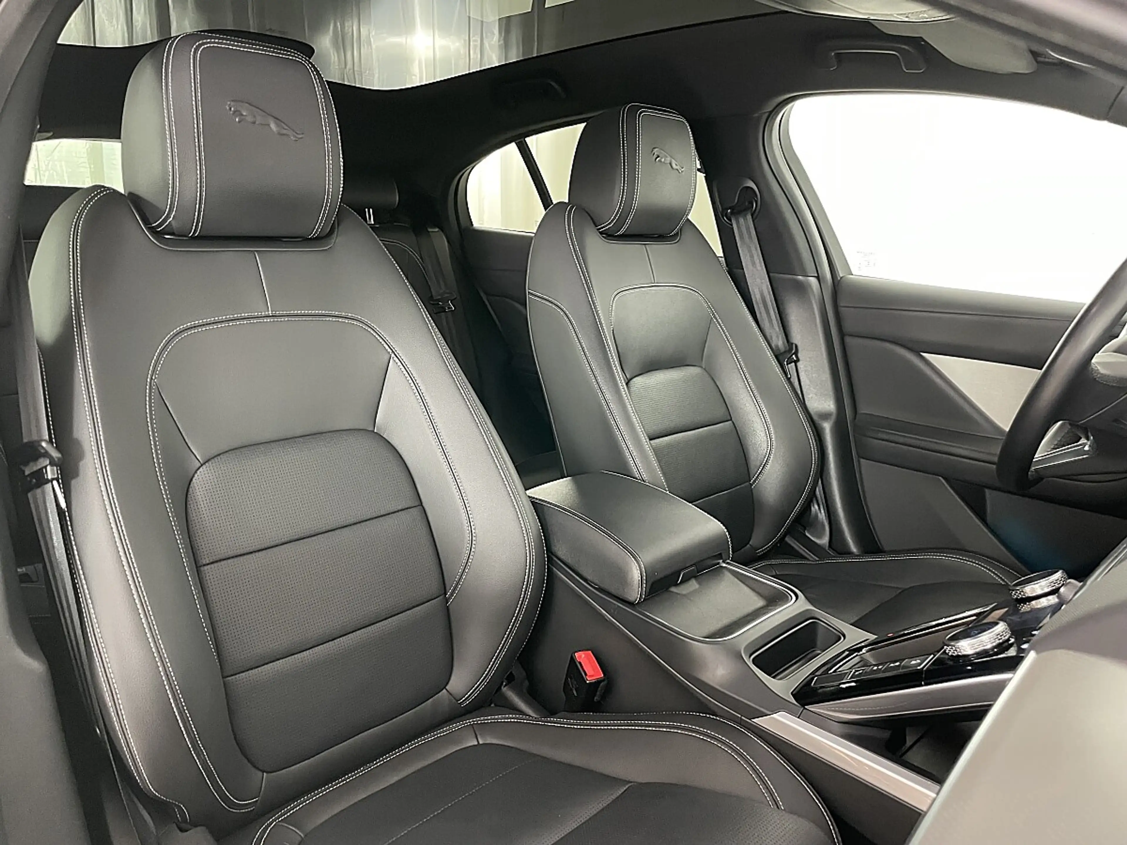 Jaguar I-Pace Austria Edition EV320 AWD | Auto Stahl in Wien 22 — photo 13