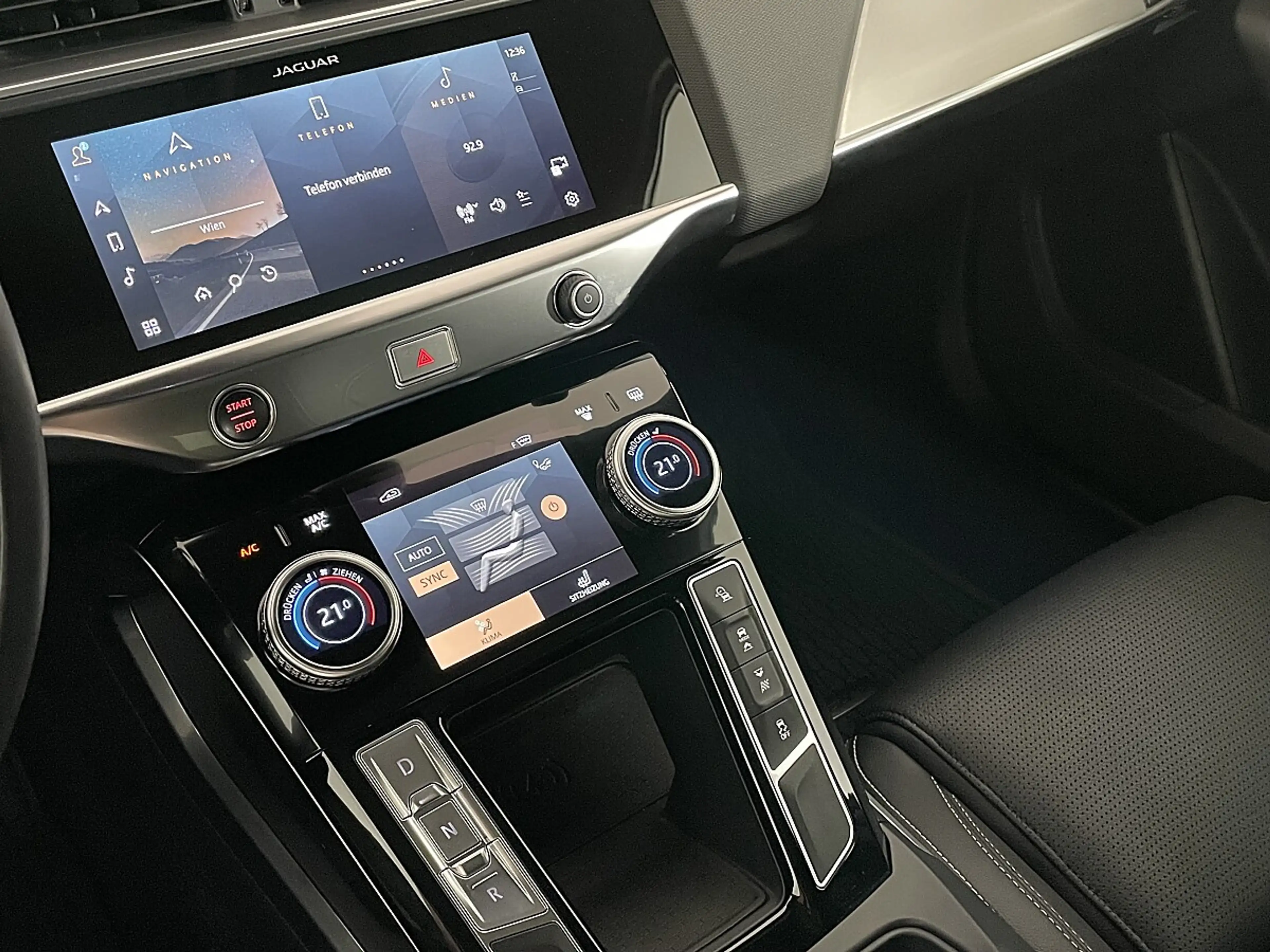 Jaguar I-Pace Austria Edition EV320 AWD | Auto Stahl in Wien 22 — photo 17
