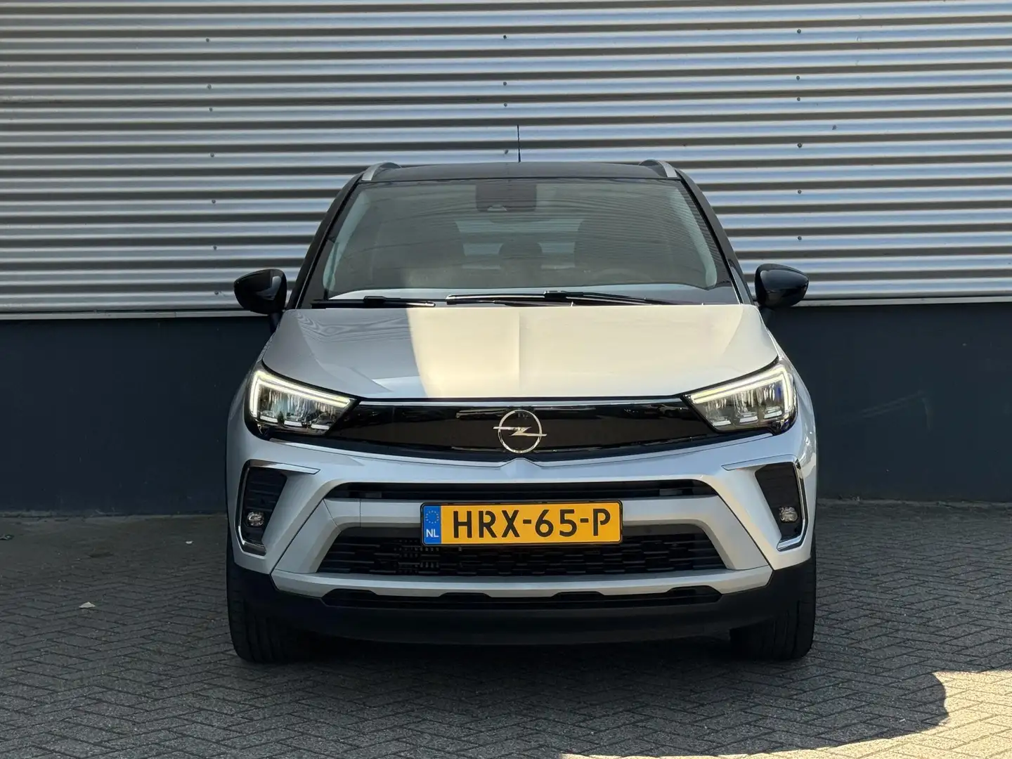 Opel Crossland Ultimate 1.2 Turbo 110pk | 180° CAMERA+SENSOREN | Grijs - 2