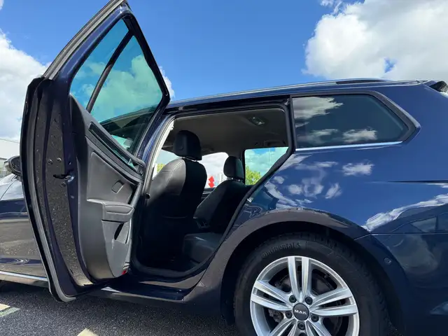 Volkswagen Golf view 15