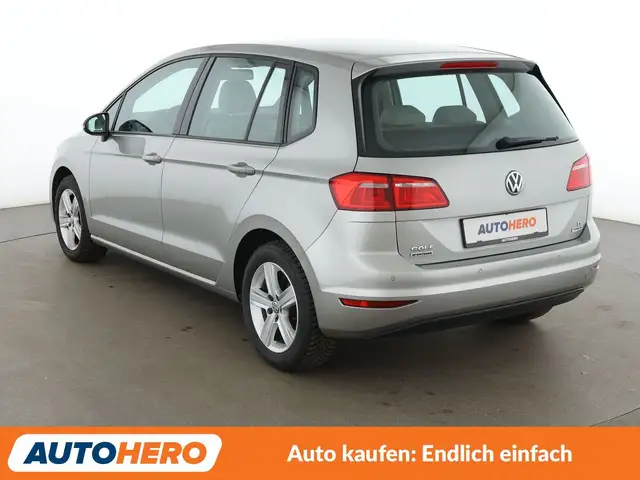 Volkswagen Golf Sportsvan view 4