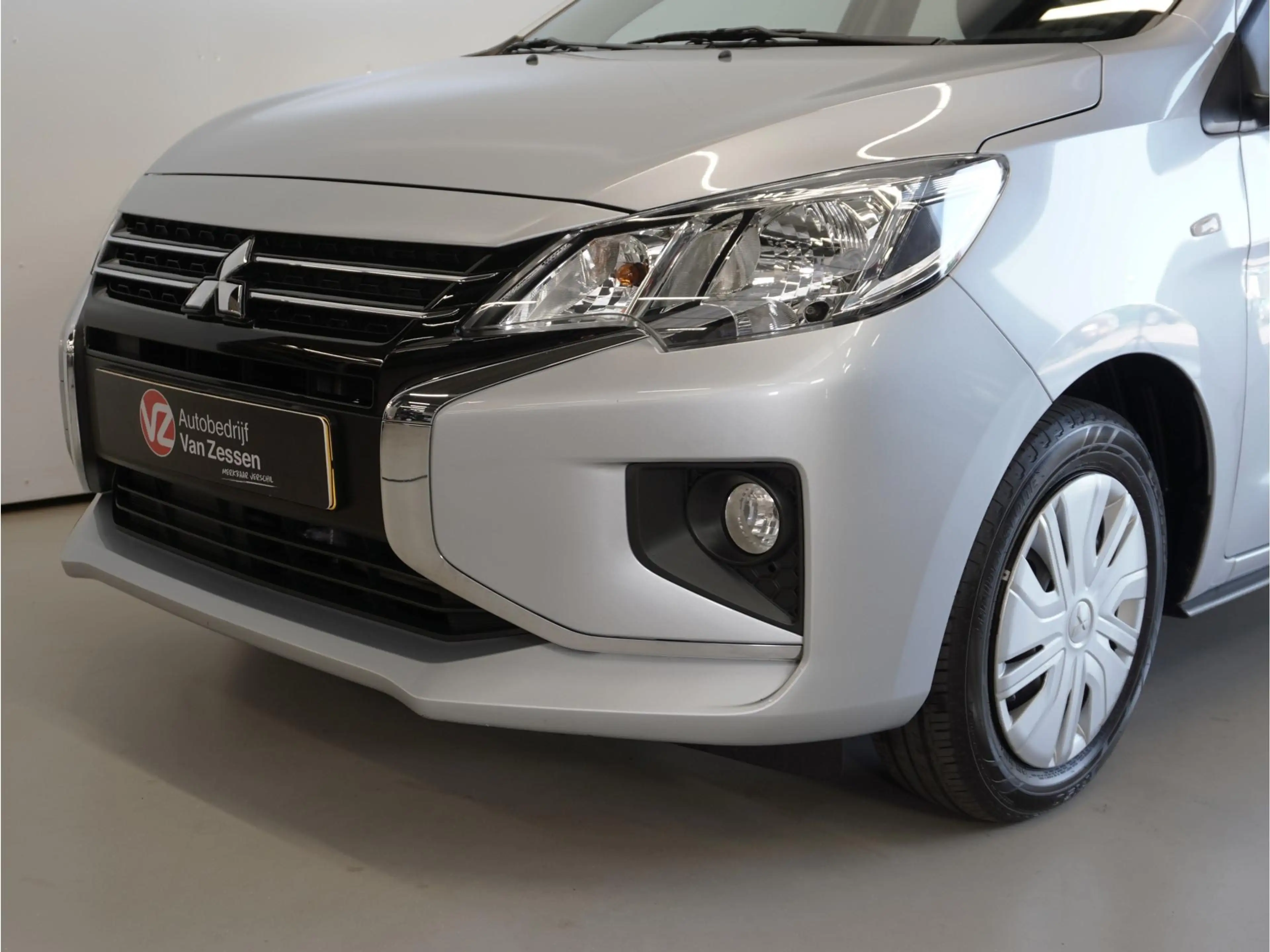 Mitsubishi Space Star 1.2 Connect+ Apple Carplay / Android Auto | Garant — photo 2