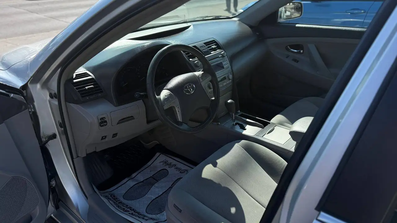 Toyota Camry photo Toyota Camry