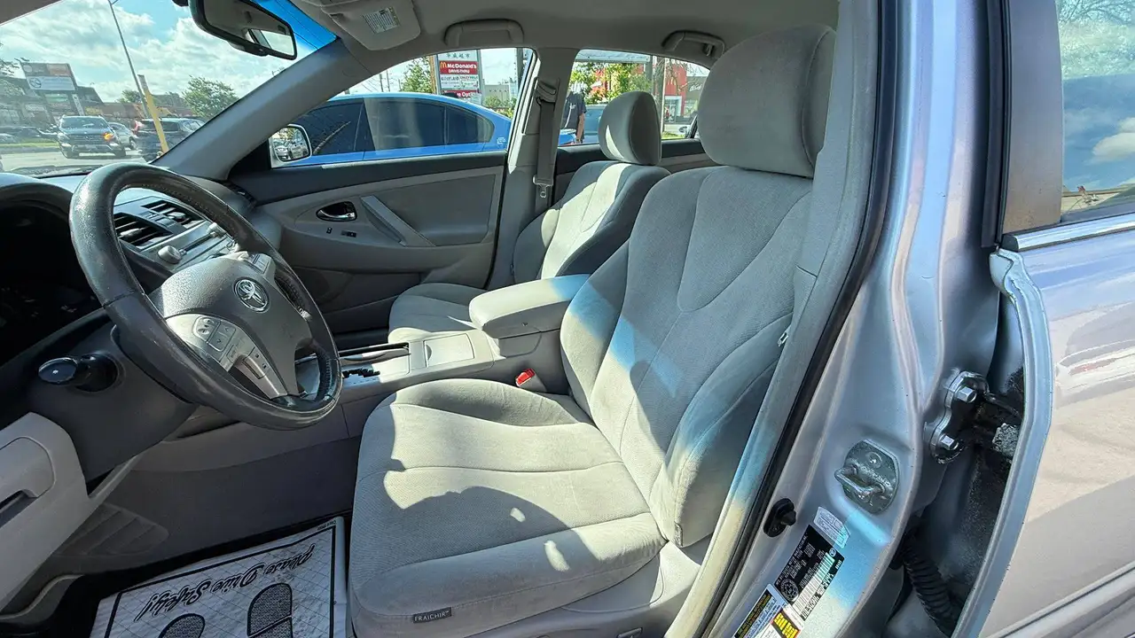 Toyota Camry photo Toyota Camry