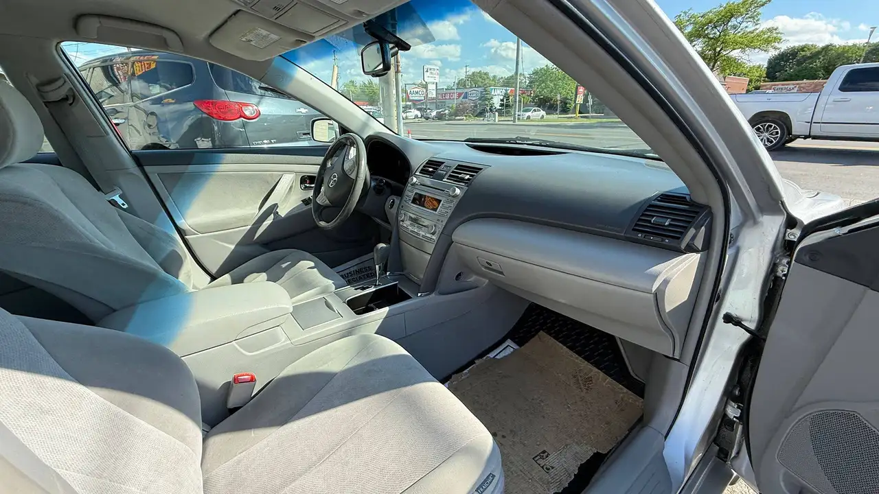 Toyota Camry photo Toyota Camry
