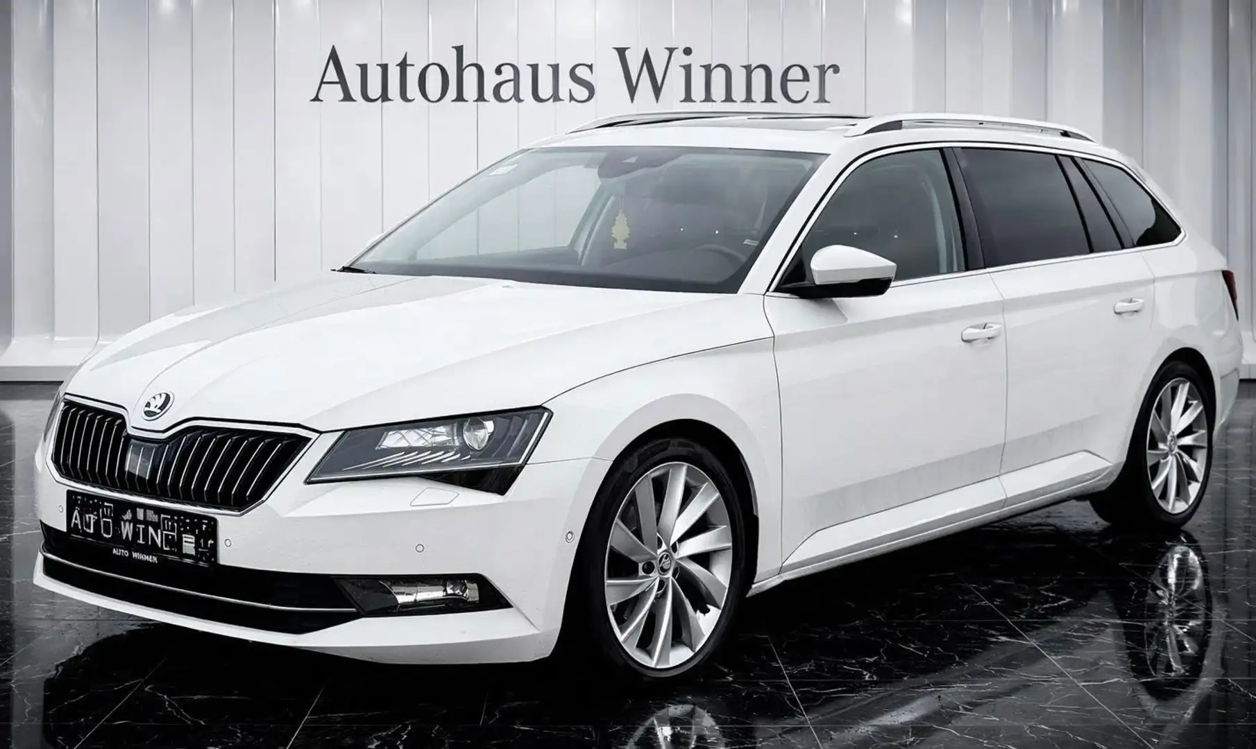 Skoda Superb 2.0 TDI Style DSG Aut. 190 PS Vollausstattung MwSt Weiß - 2