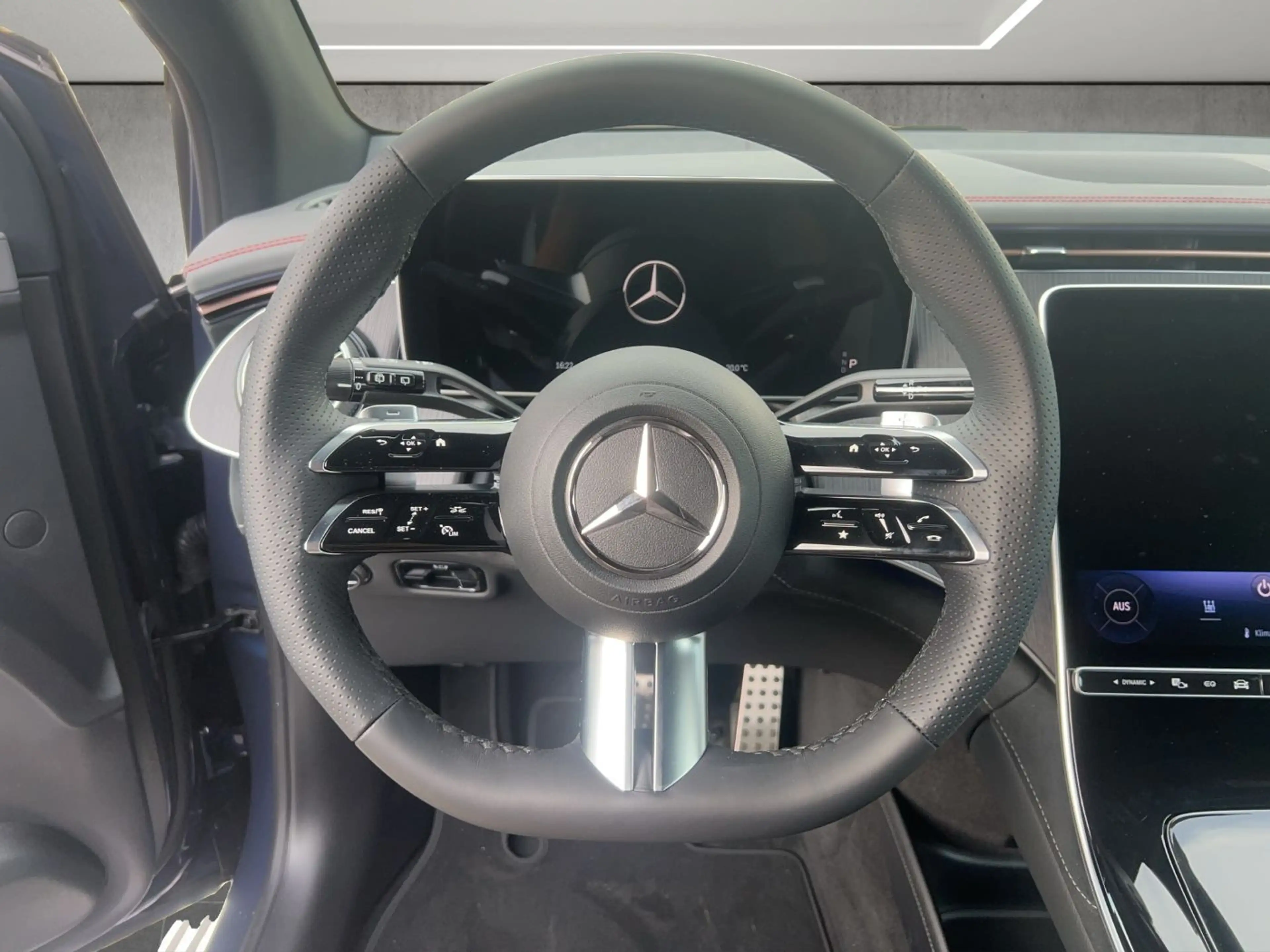 Mercedes-Benz EQE SUV EQE 350 4MATIC SUV Österreich-Edition AMG Line — photo 9