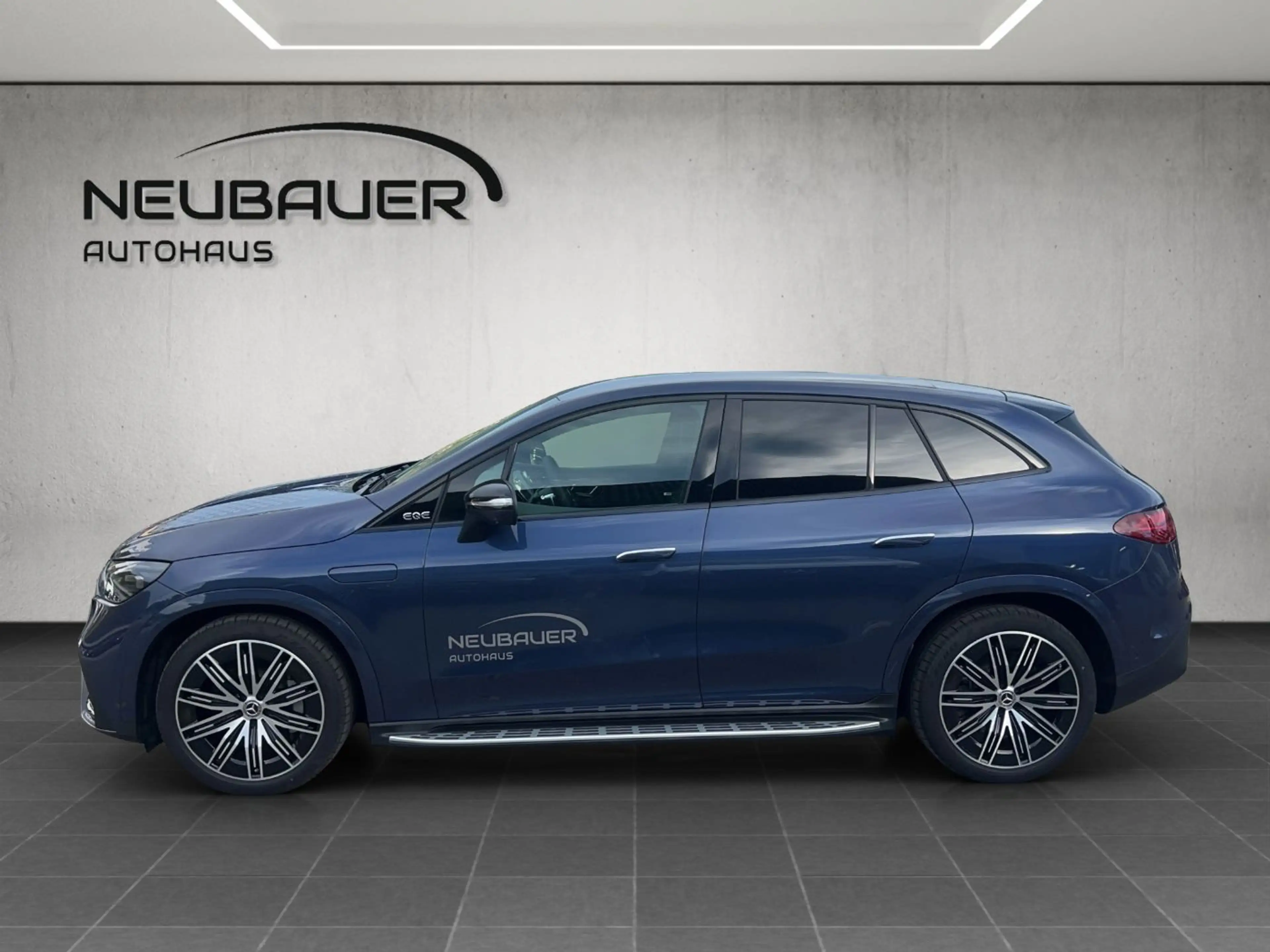 Mercedes-Benz EQE SUV EQE 350 4MATIC SUV Österreich-Edition AMG Line — photo 4