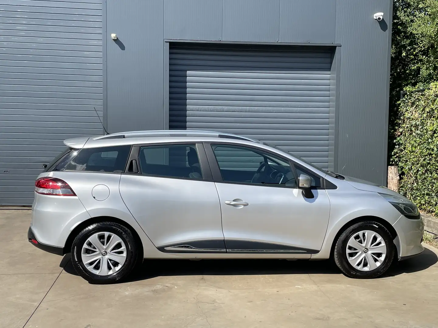Renault Clio Grandtour 1.2 Nav-Airco-Cruise -12m Garantie Gris - 2