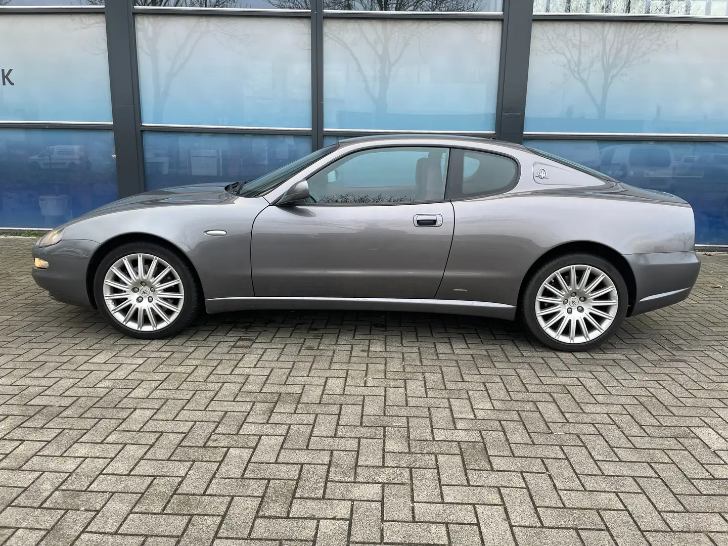 Maserati Coupe 4.2 GT Gris - 2