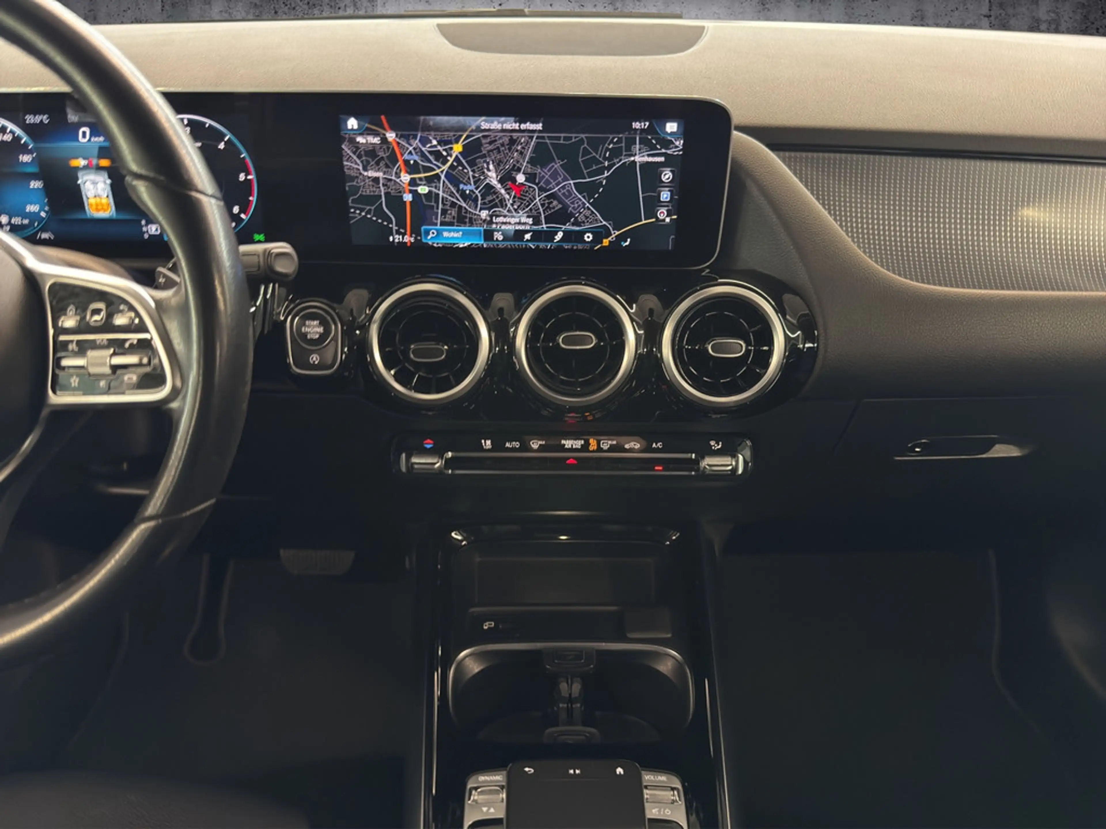 Mercedes-Benz B 200 d AHK+LED+NAVI+SHZ — photo 14