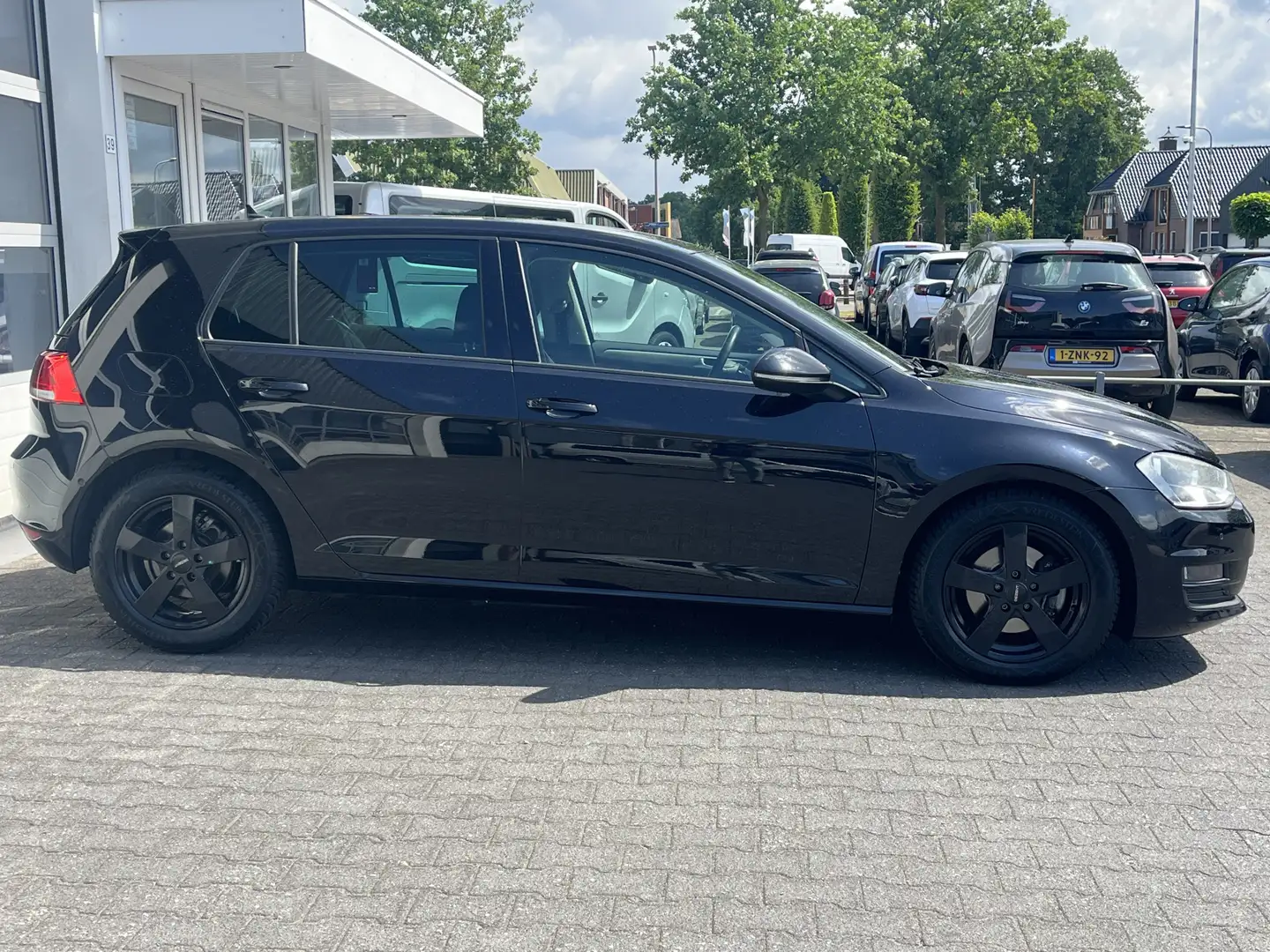 Volkswagen Golf 1.6 TDI Highline BlueMotion ECC Cruise control Nav Noir - 2