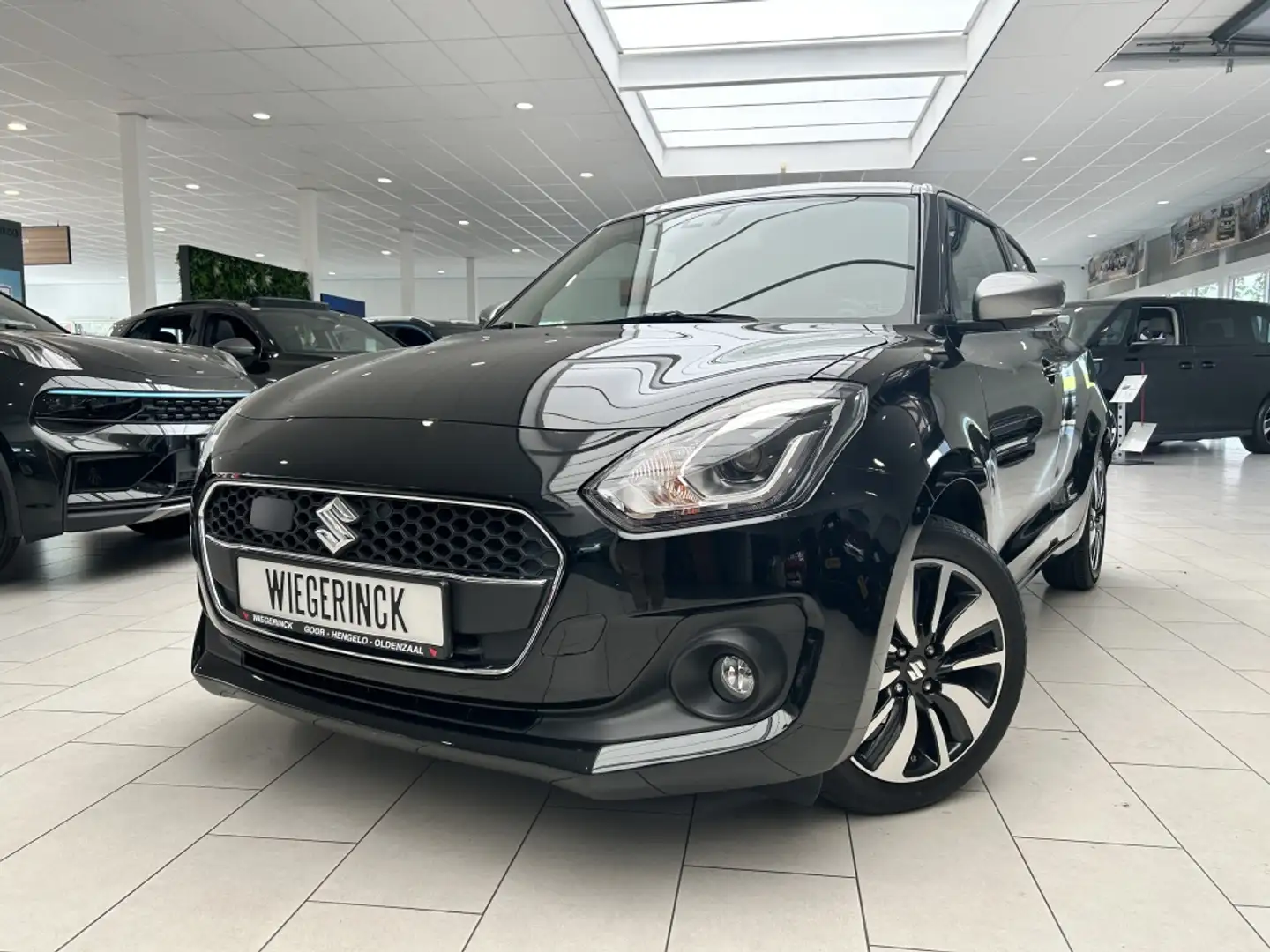 Suzuki Swift 1.0 Boosterjet Hybride Stijl [ ADAPT. CRUISE I 112 Schwarz - 2