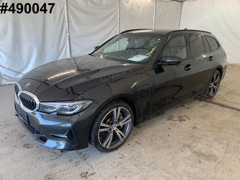 BMW 330 e xDr Sport 19" ACC CockpitProf 360K HeadUp
