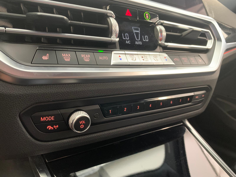 BMW 330 e xDr Sport 19" ACC CockpitProf 360K HeadUp — photo 10