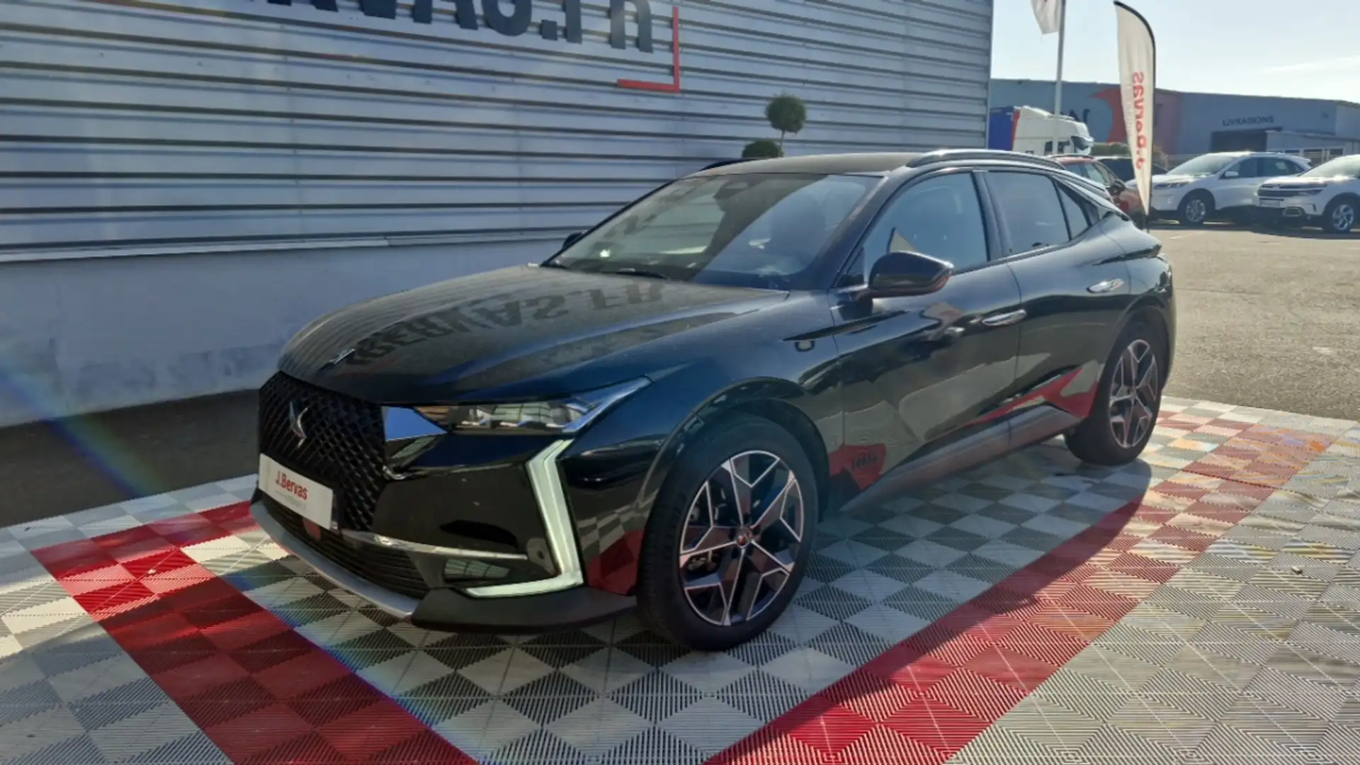 DS Automobiles DS 4 PURETECH 225 EAT8 CROSS RIVOLI Noir - 2