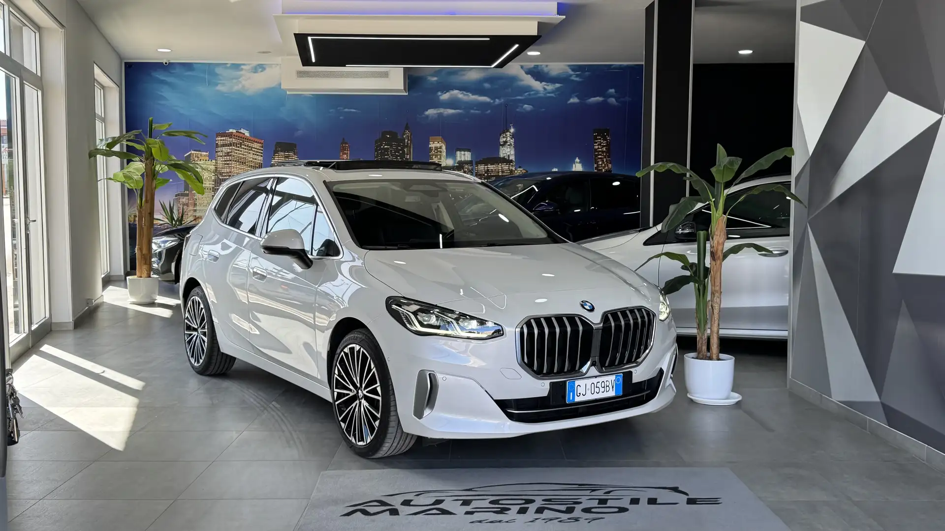 BMW 218 218d Active Tourer Luxury auto Bianco - 1