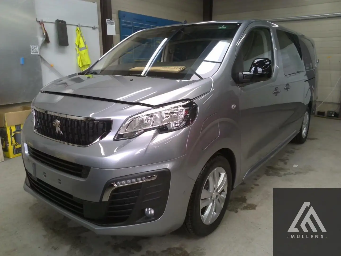 PEUGEOT Expert