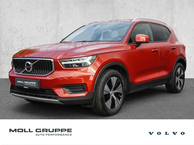 2022 Volvo XC40 in Red for sale