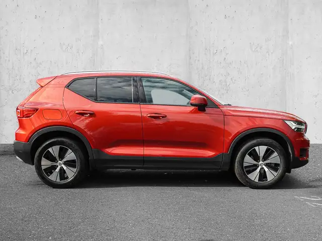Volvo XC40 view 5