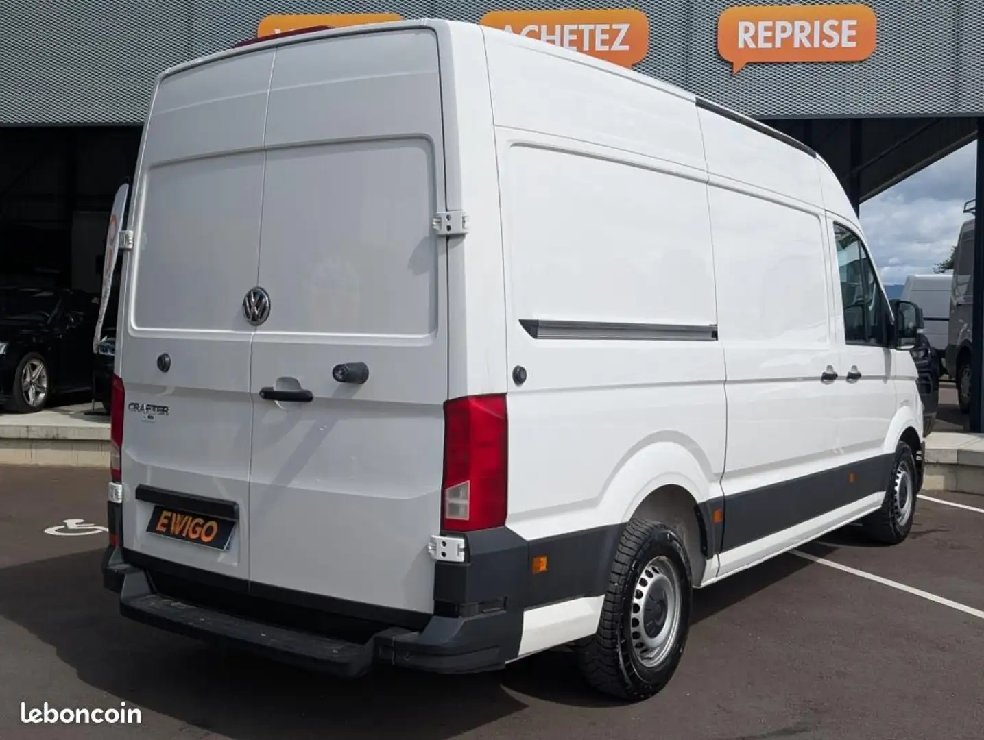 Volkswagen Crafter VU 2.0 TDI 177ch L3H3 BUSINESS LINE 20 990 TTC Blanc - 2